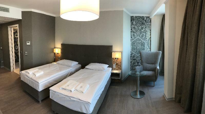 Hotel Perfect Krakow Luaran gambar