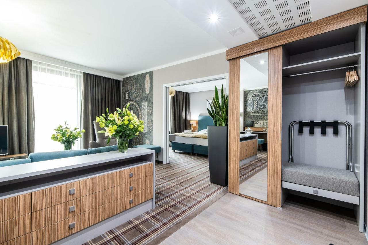 Hotel Perfect Krakow Luaran gambar